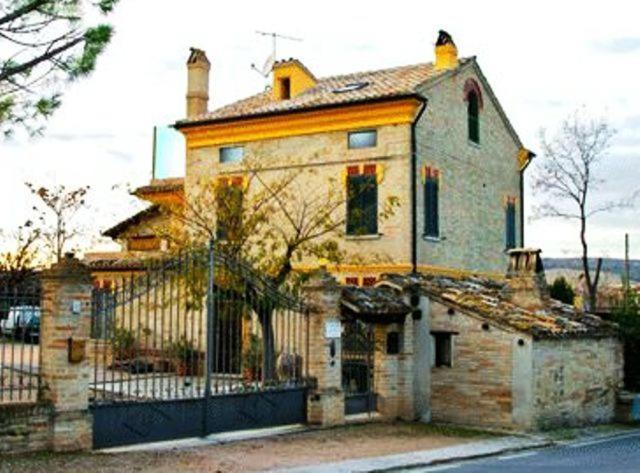 B&B La Posta Grottazzolina Buitenkant foto